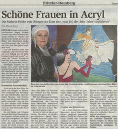Zwischen Unschuld und Femme Fatale: Die Künstlerin Heike von Othegraven mit einem ihrer Bilder im Scala-Varieté Foto: M. Koch